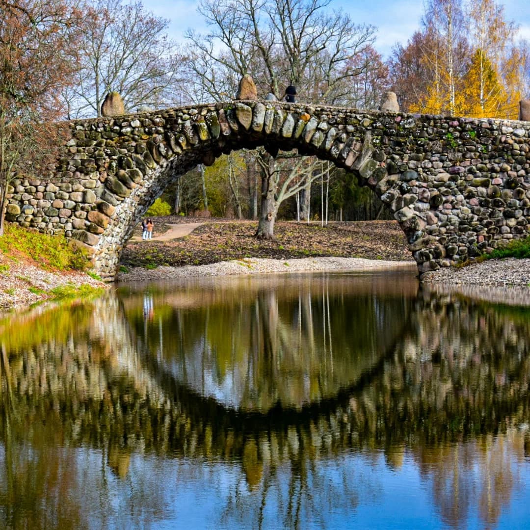 Чертов мост в усадьбе Василёво