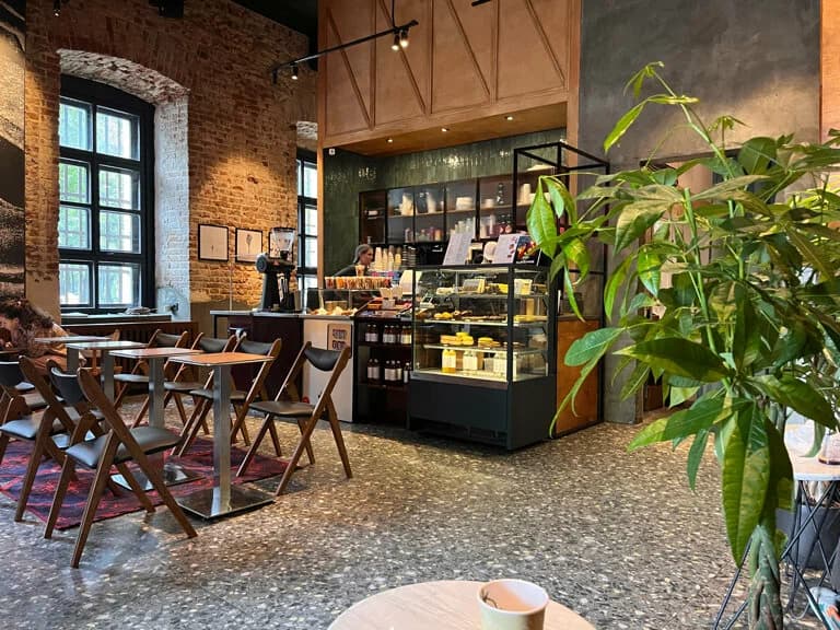 Surf Coffee X Fabrika