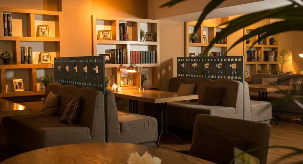 Кафе Октябрь