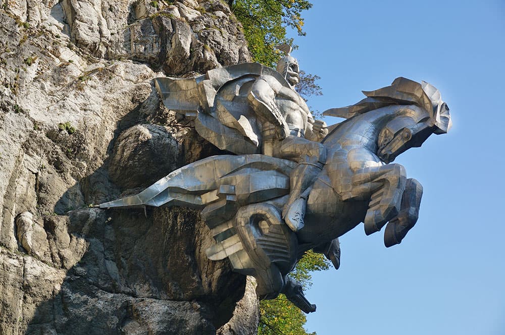 Памятник Ныхас Уастырджи