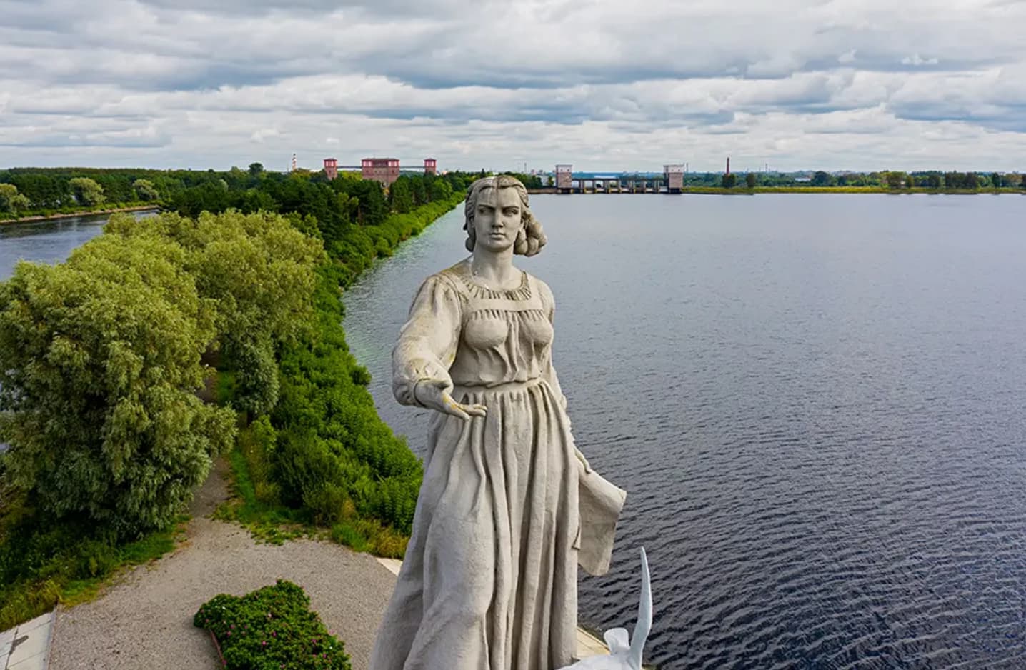 Памятники - фото 3